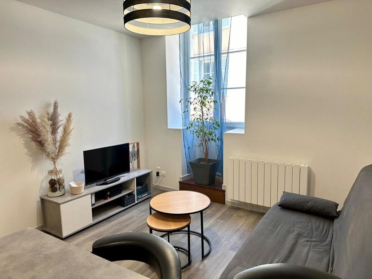 Appartement Calme Au Coeur De La Ville Лон-ле-Сонье Экстерьер фото